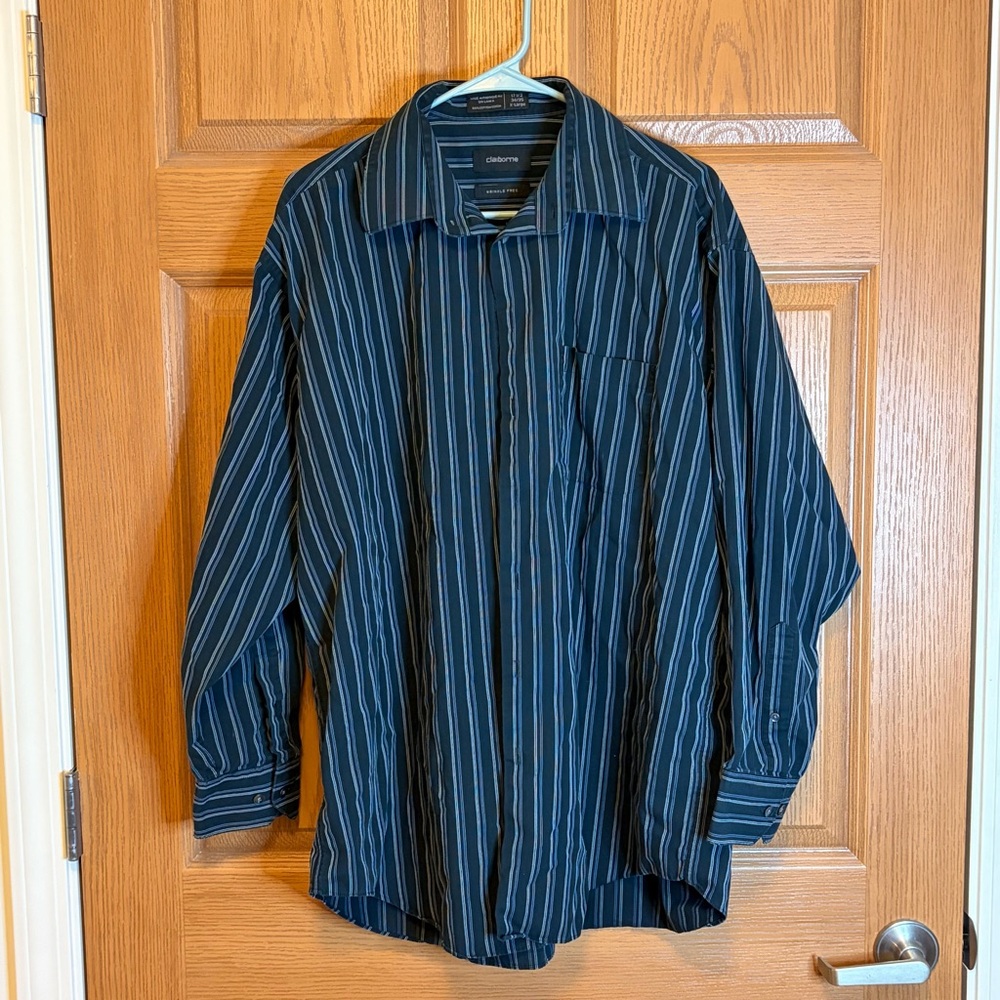 Claiborne Men's Black and White Striped Shirt